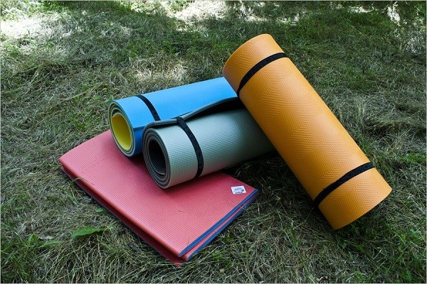 Как выбрать туристический коврик